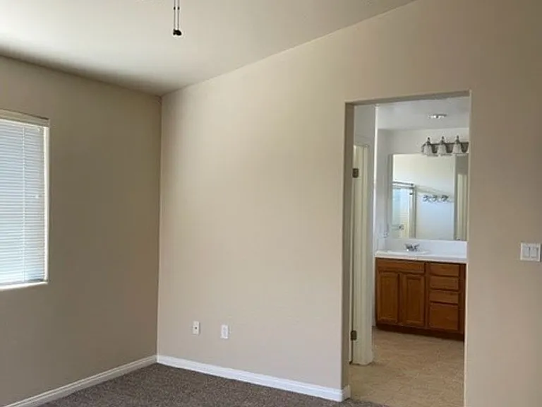 104 Cedmont Dr — Photo 10