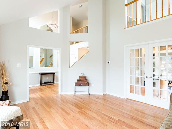 4th image of 7101 Harlan Ln