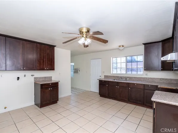 1841 S White Ave, Pomona, CA 91766