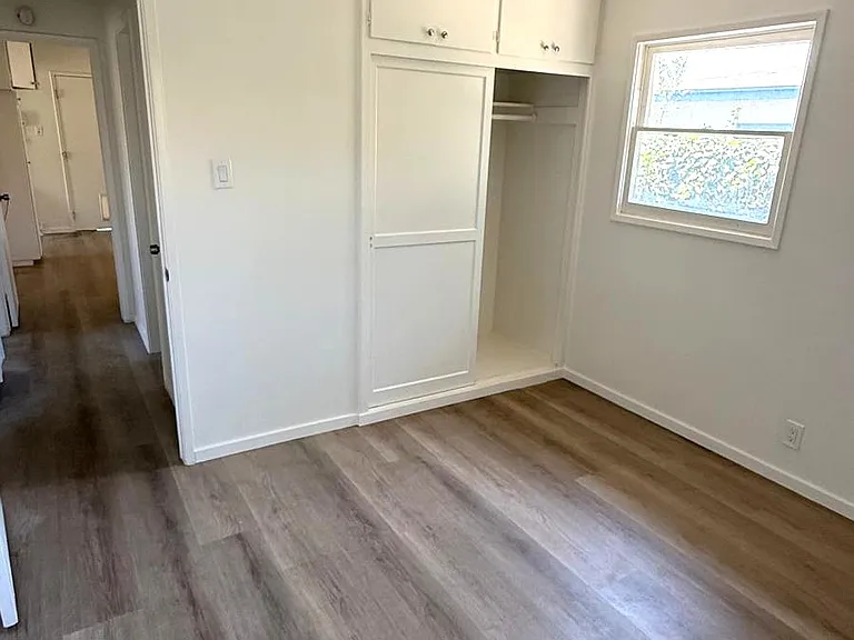 5541 Welland Ave — Photo 8