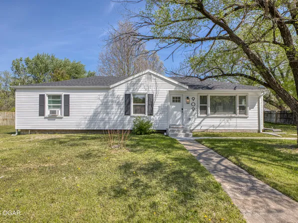 909 Turner Rd, Pittsburg, KS 66762