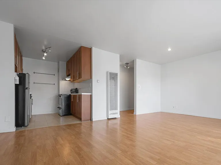 45 Galilee Ln #4 — Photo 6