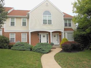 210 Glenwood Dr, Monroeville, PA 15146