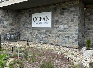 1 21st Ave APT 2E, Seaside Park, NJ 08752