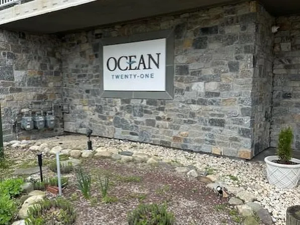 1 21st Ave APT 2E, Seaside Park, NJ 08752