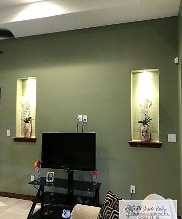 4th image of 447 Arboleda Ln