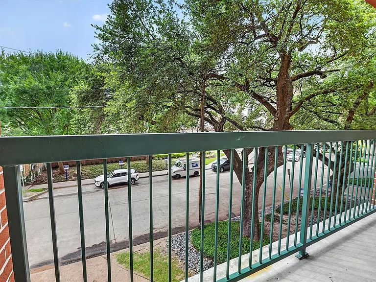 300 Saint Joseph Pkwy #116 — Photo 16