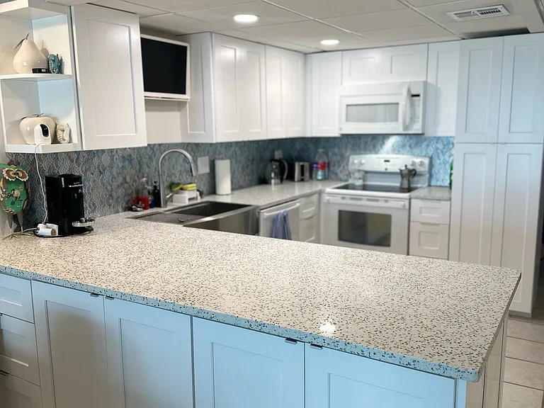 202 Reef Ave #406 — Photo 5