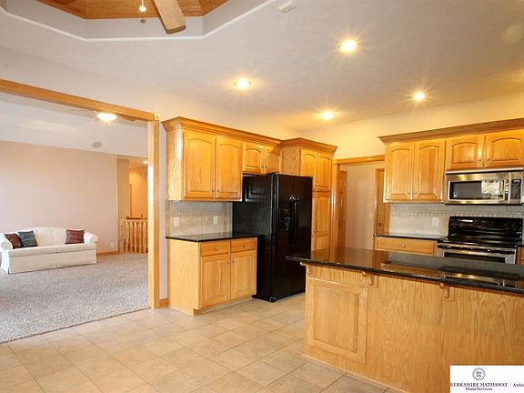 5th image of 3956 S 184th Ave