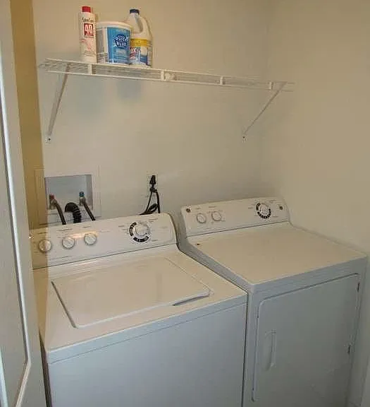 1708 Sandcastle Ln — Photo 24