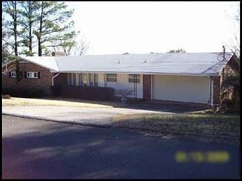 1st image of 524 View Park Dr