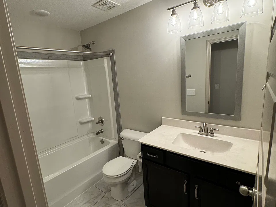 404 Veronica Ct