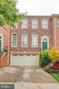 10445 Courtney Dr, Fairfax, VA, 22030