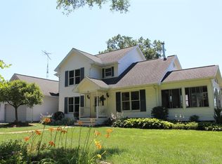 9285 Sandhill Ln, Grass lake, MI 49240