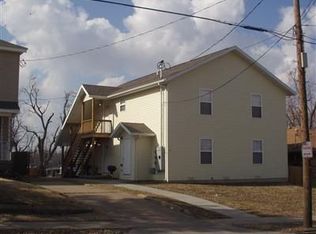 911 S Campbell Ave, Springfield, MO 65806
