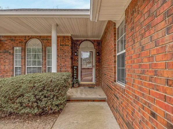 106 Cater Dr, Jonesboro, AR 72405