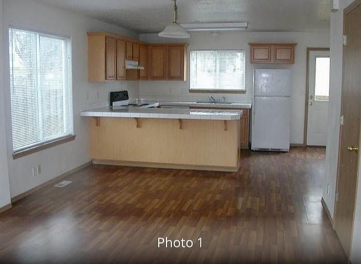 2nd image of 9027 SE Victor Ln