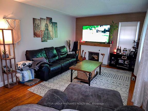 4th image of 208 Linwood St