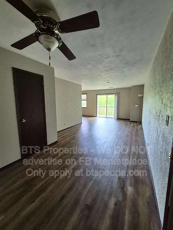 2 bed, 2.0 bath, 1200 sqft, $1,100 — Photo 2