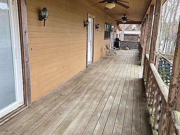 2nd image of 270 Timberlane Loop