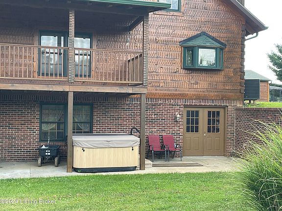 3rd image of 2165 Hibbs Ln