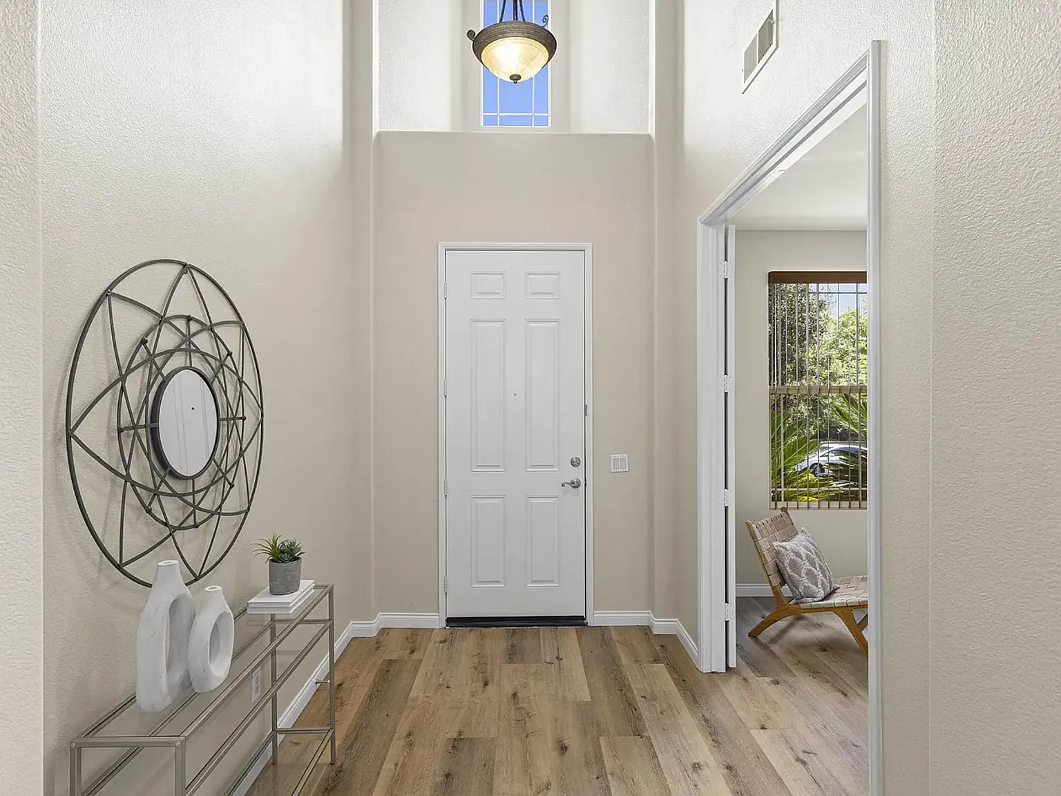 4 bed, 3072 sqft, $5,500 — Photo 4