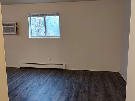 4th image of 348 E Clark St #B54d64d48