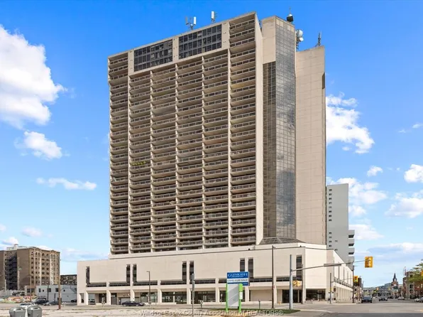 150 Park St W #1016, Windsor, ON N9A 7A2