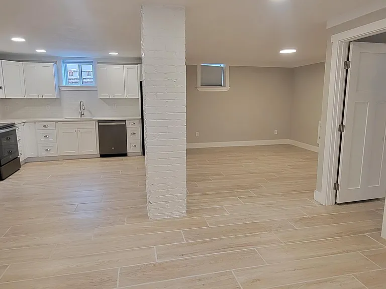 1584 Meade St — Photo 7