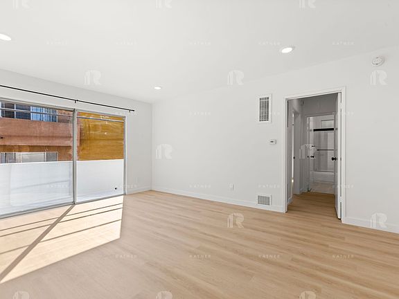 4th image of 10210 Woodbine St APT 10