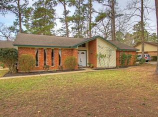 1318 Coe Rd, Pinehurst, TX 77362