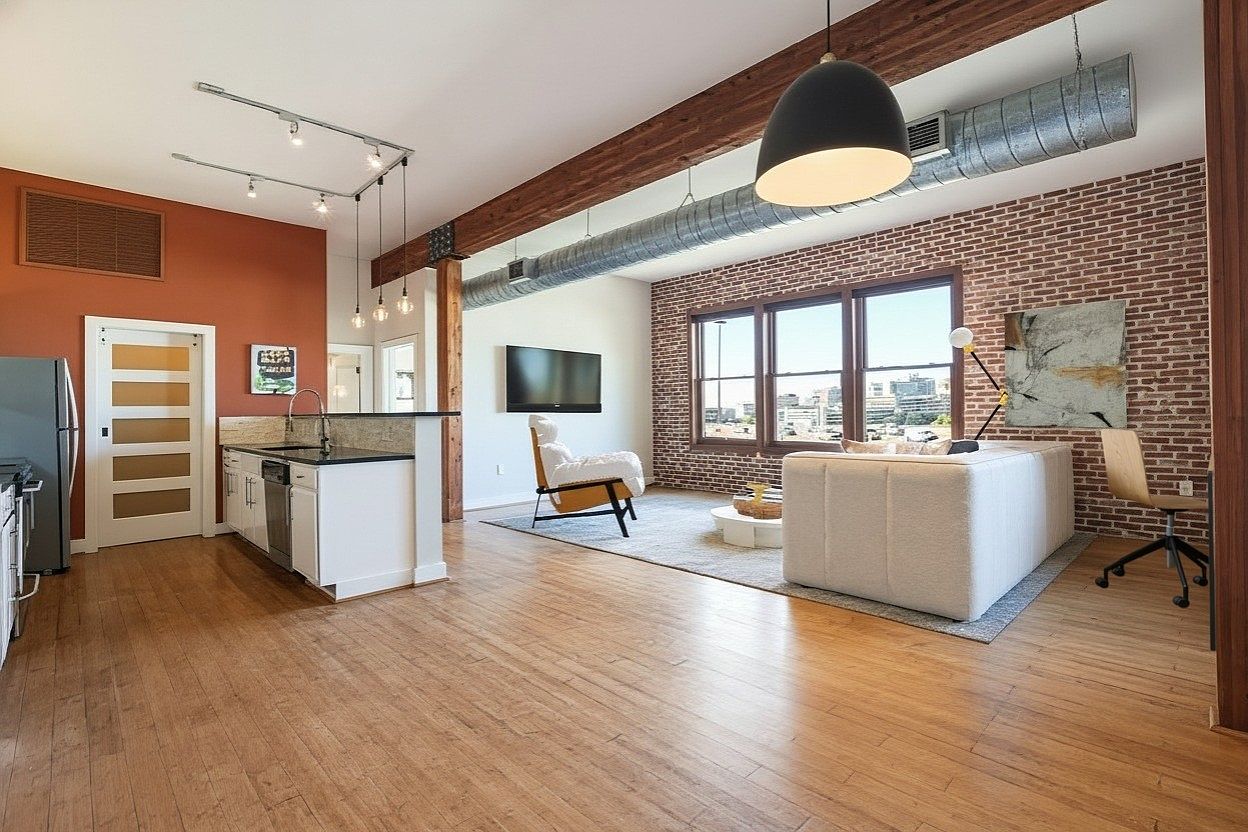 2502 Live Oak St APT 338, Dallas, TX 75204 | MLS #21104273 | Zillow