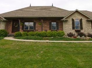 6727 N Farm Road 209, Strafford, MO 65757