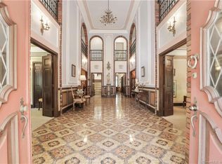 60 Meredith Ln, Stamford, CT 06903