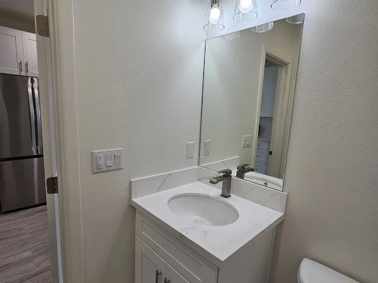 1451 W Almond Ave #C — Photo 7