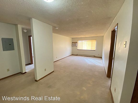 4th image of 624 S Gilbert St #10
