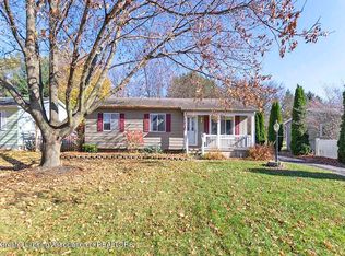 309 White Oak Dr, Perry, MI 48872