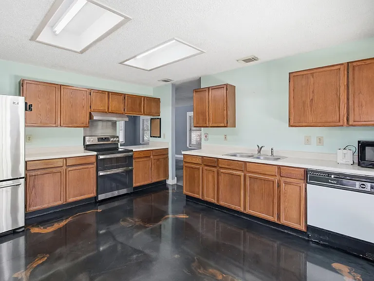 3840 Forsyth Park — Photo 10