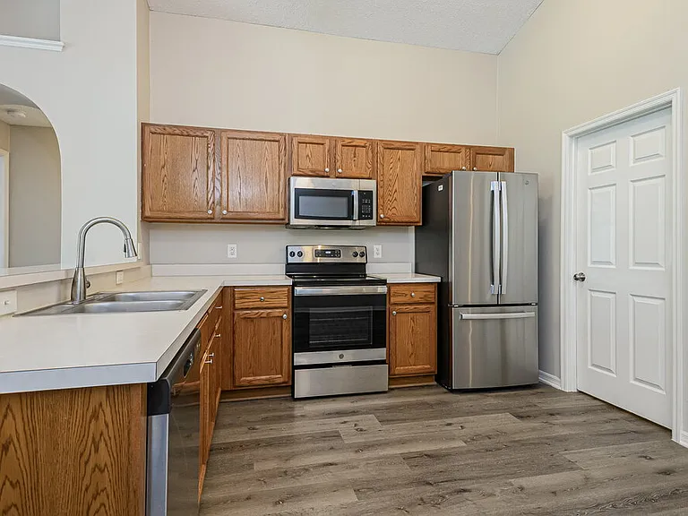 11528 Grazeley Ct — Photo 7