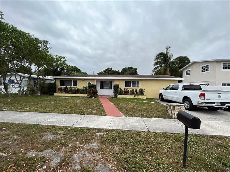 1st image of 250 NE 25th Ct