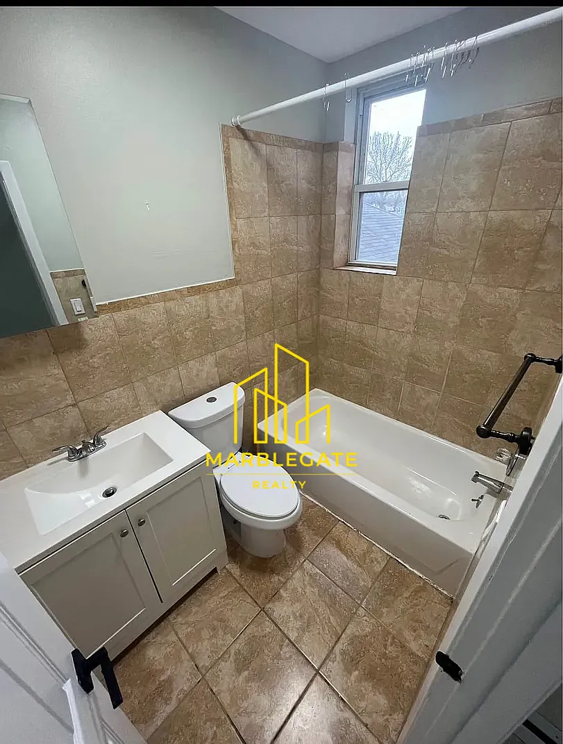 1 bed, 650 sqft, $1,750 — Photo 4