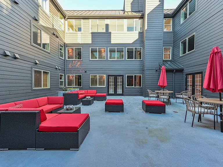 The Morgan $1000 Off First Month! — Photo 46