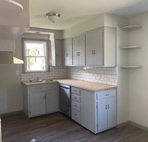 1395 Oakwood Ave — Photo 12