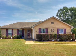 823 Cottage Ln, Prattville, AL 36067