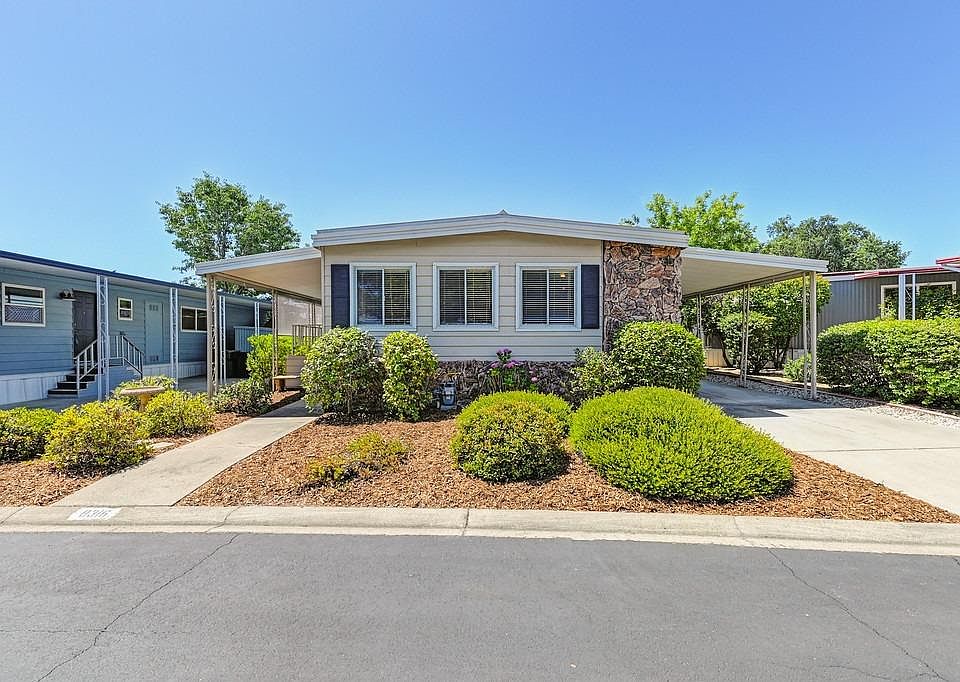 1st image of 8316 Parkside Ln