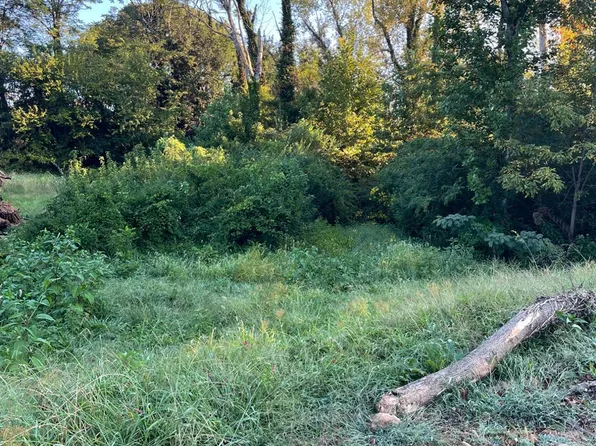 1139 Sheffield Dr, Lynchburg, VA 24502