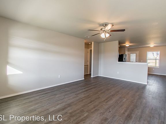 4th image of 205 Pecan St