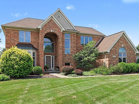 2nd image of 479 Derby Ct