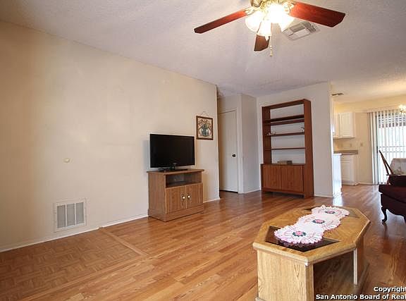 5th image of 4951 Grey Hawk St