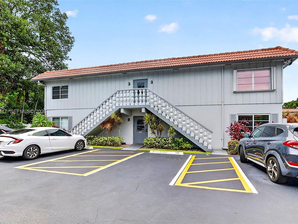1st image of 649 W Oakland Park Blvd APT 105A